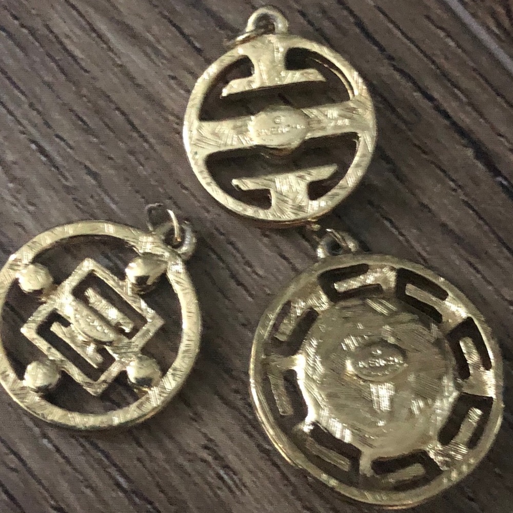 GIVENCHY-AUTHENTIC Vintage PENDANTS-3 Included - Picture 8 of 8